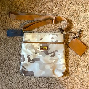 Tommy Hilfiger crossbody - NWT